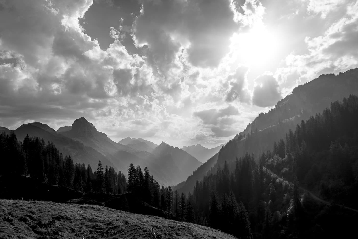 berglandschaft-sw-1